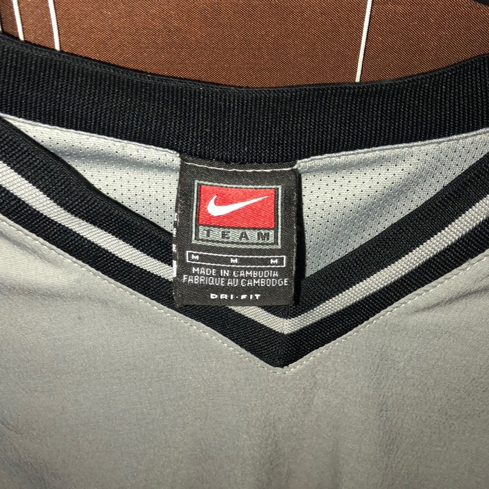 Nike pullover - Picture 3 of 6
